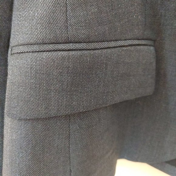Theory Etiennette Blazer in Good Wool - Picture 5 of 10